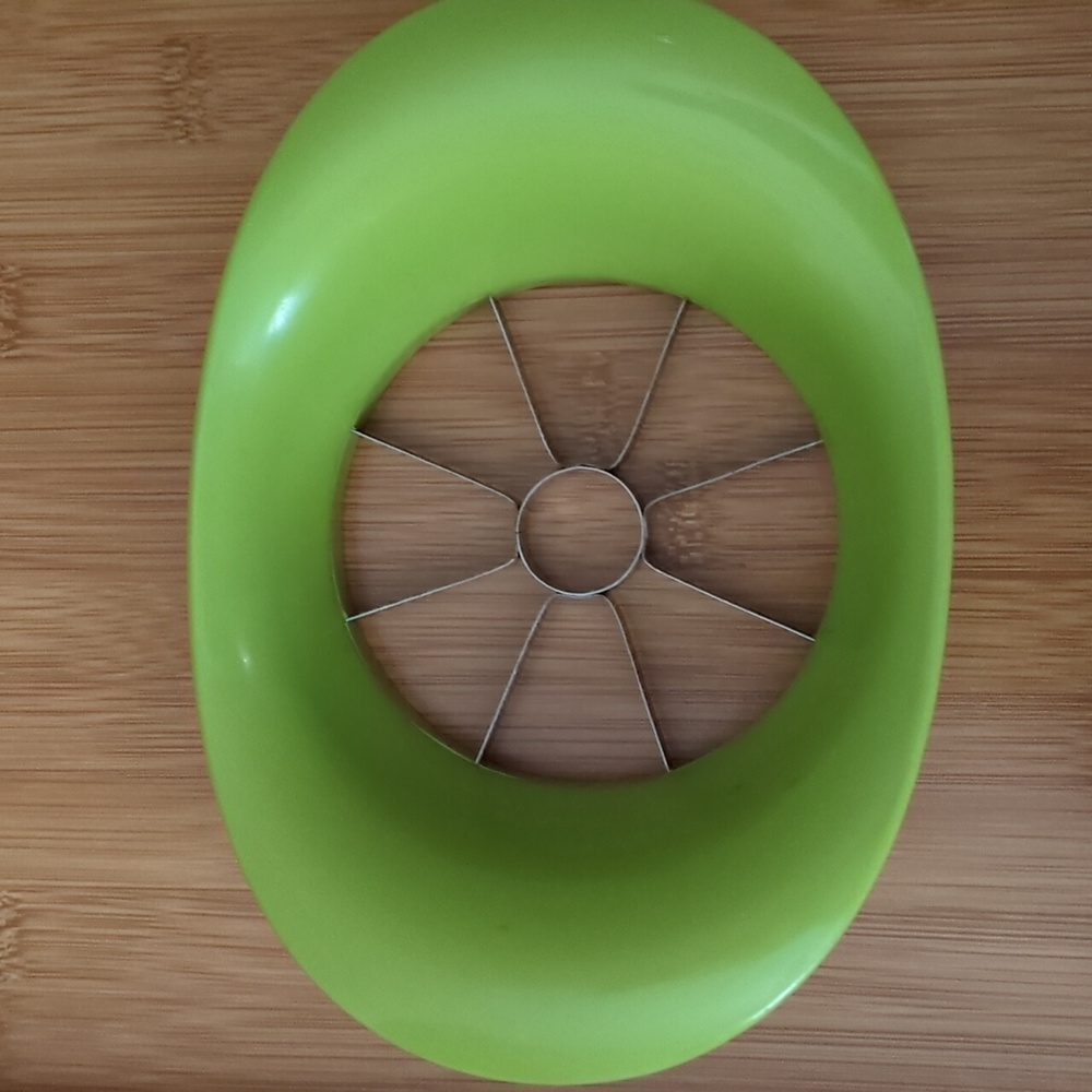 IKEA Apple Slicer + Peeler + Pizza Cutter